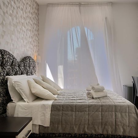 Domus Pietro Inn Рим Экстерьер фото