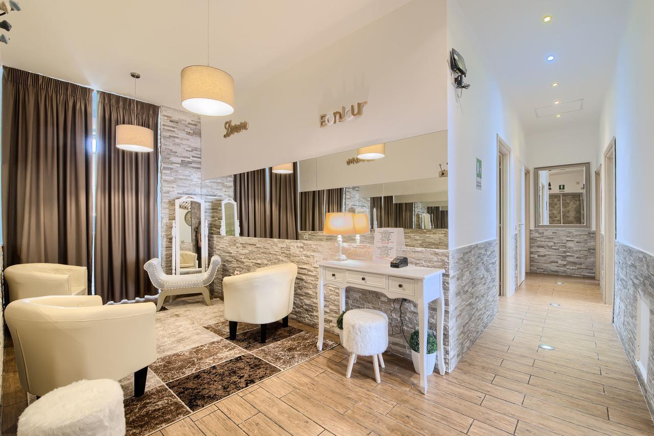 Domus Pietro Inn Рим Экстерьер фото